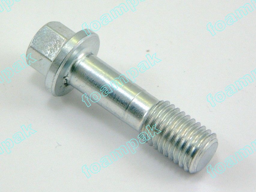 15B221 BOLT