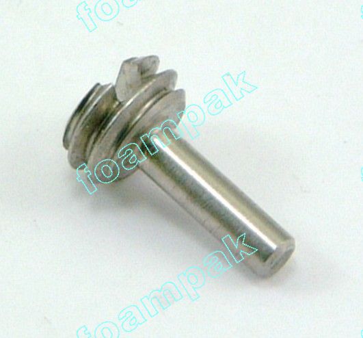 15B214 SCREW (26b)